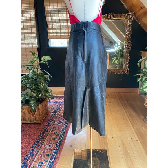 Black Leather Skirt Vintage - Picture 2 of 7